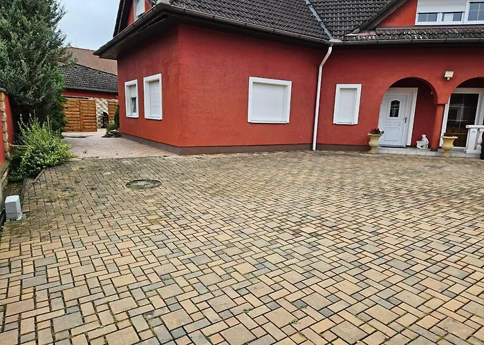 Vila Zlata Prilba