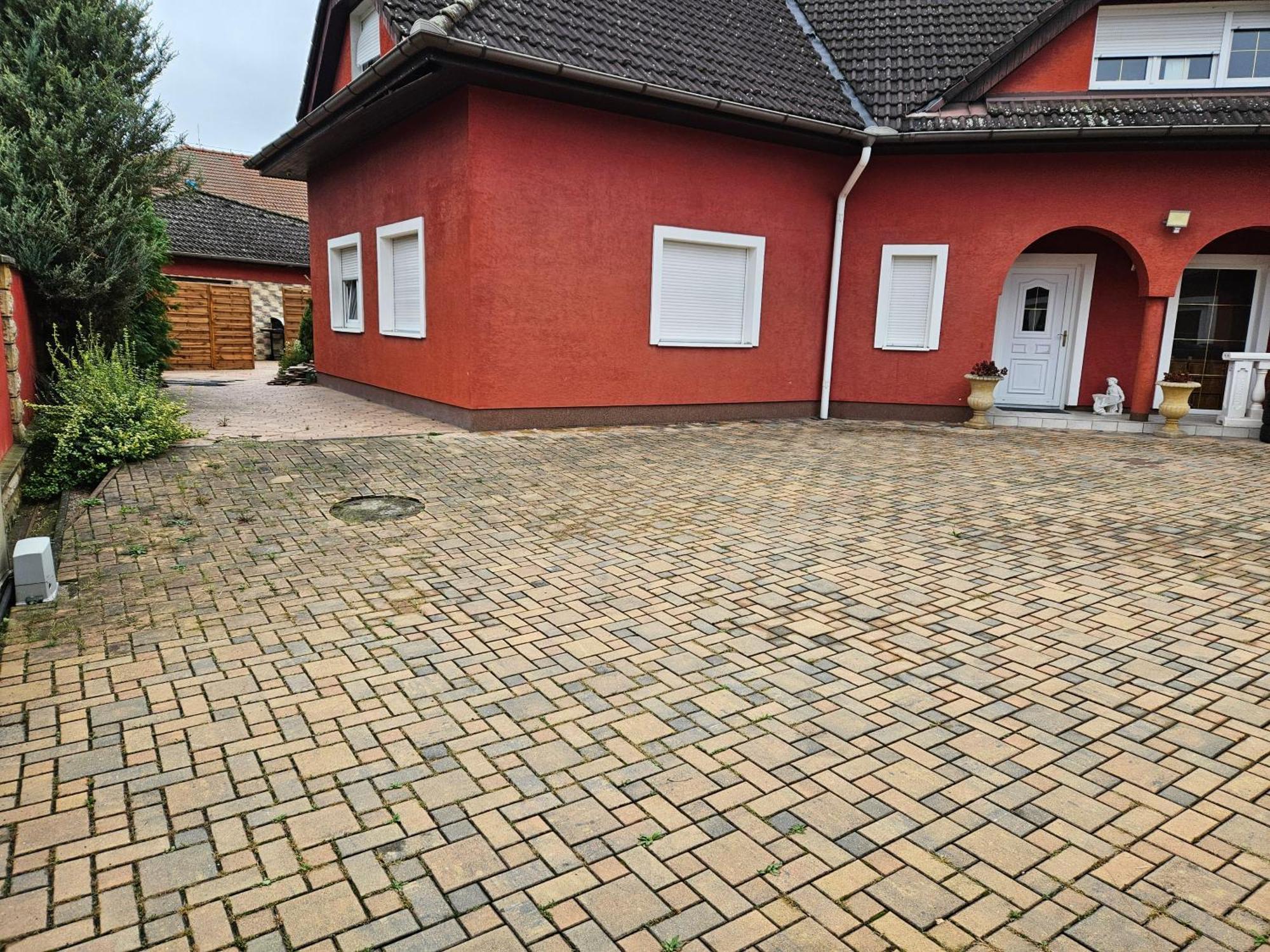 Apartment Zlata Prilba Pardubice